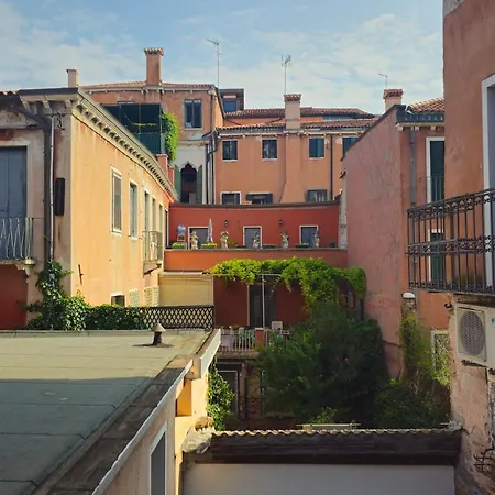 Ca' De Grandis * Venice